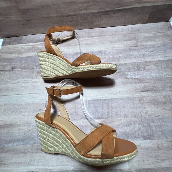 Old Navy Womens Cognac Cross Strap Wedge Sandals Size 11 Espadrille Heel - Picture 4 of 15